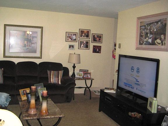 5th image of 21 Pine Cluster Cir Unit B
