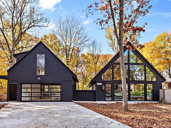 4th image of 218 Elmwood Dr