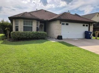 706 Live Oak Ave, Bay City, TX 77414
