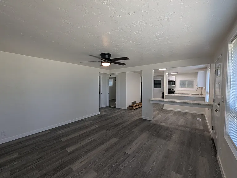 5316 Sandra Ln NE — Photo 8