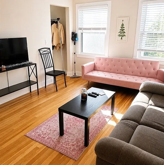 1136 Walnut St #2 — Photo 4