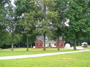 1820 Sawgrass Ln, Chapel Hill, TN 37034