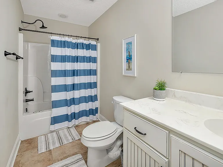 115 Maple St — Photo 15