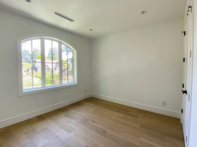 1368 W 43rd Ave #UPPER — Photo 17