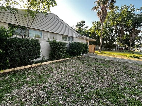 2nd image of 4610 Lancelot Dr