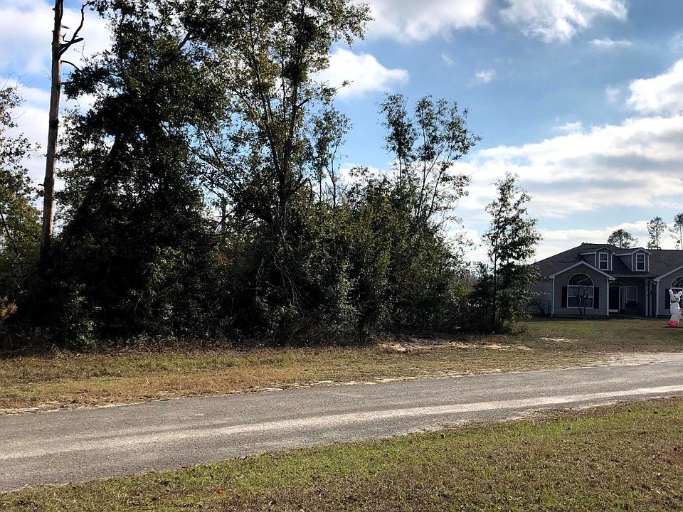 2nd image of 8617 Wood Cir