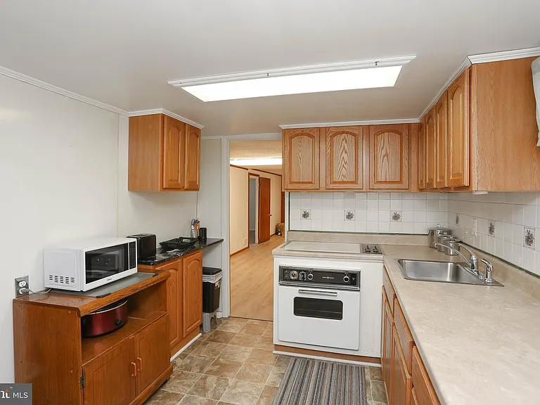 807 Danza Rd — Photo 31