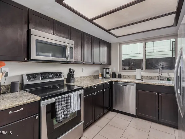 6405 W SAGUARO Drive, Glendale, AZ 85304