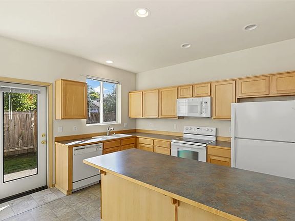 5th image of 3143 5th Ave NW