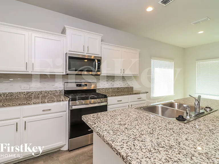 2212 Blythwood Trl — Photo 5