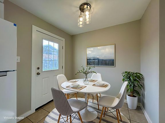 2nd image of 1307 W Price Ln #0