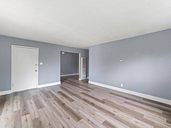 3rd image of 1305 Edmonton Ave APT 3