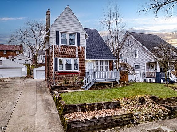 2nd image of 271 Saint Leger Ave