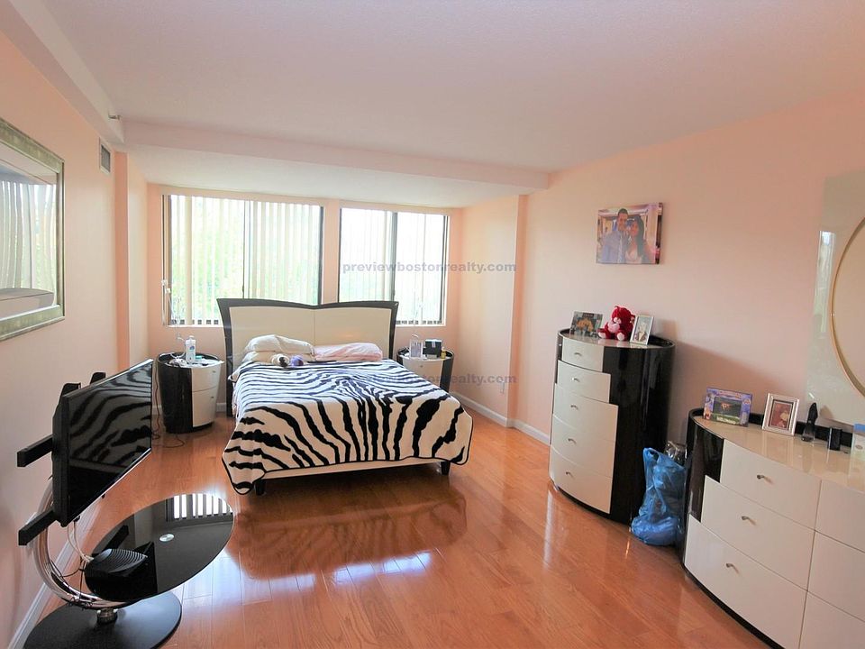 1st image of 1731 Beacon St #T316