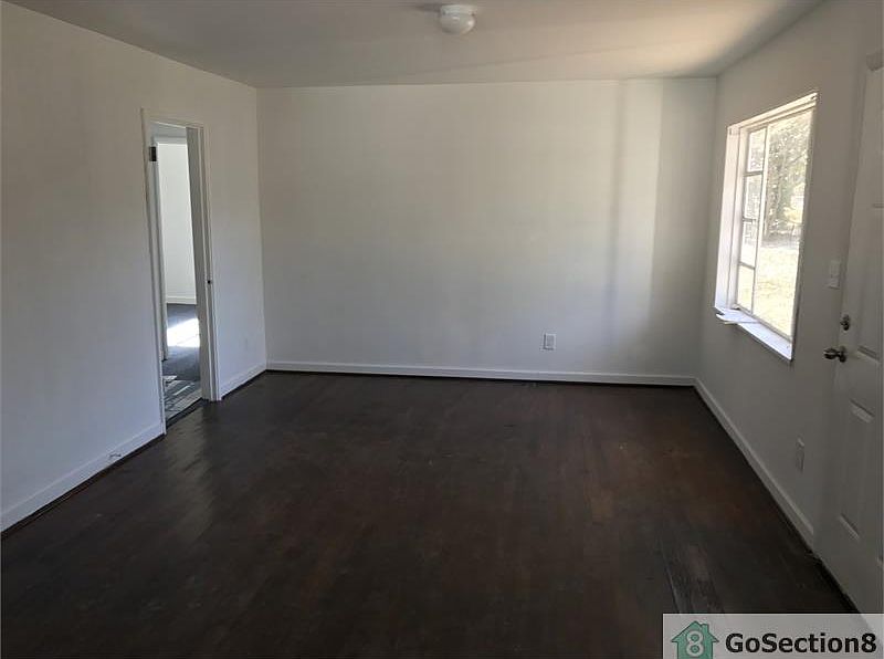 2nd image of 533 Athens Ct