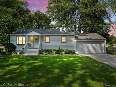 2353 Howe St, Shelby Township, MI, 48317
