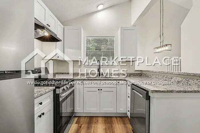 2070 Scarbrough Trl E — Photo 14