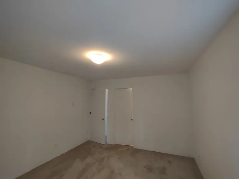 601 Sunset Ave NE #D — Photo 11