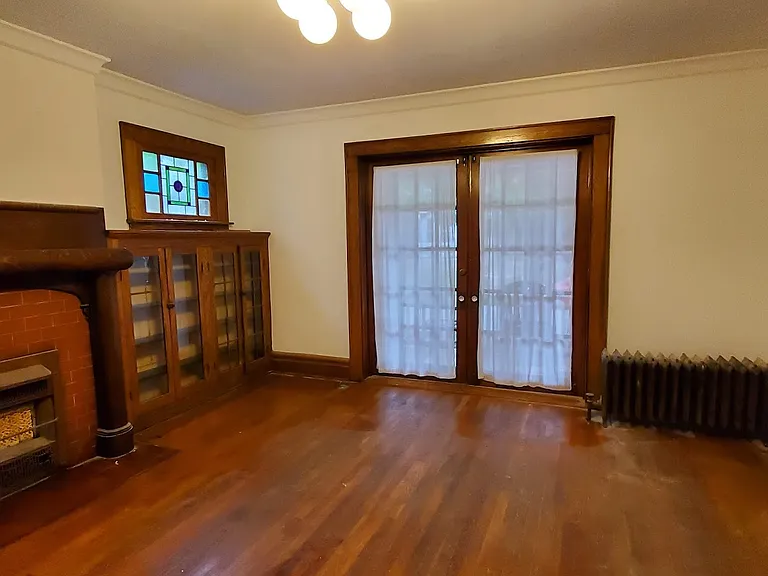 1323 Michigan Ave — Photo 11