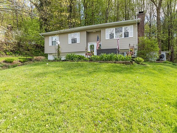 3rd image of 134 Smithview Dr