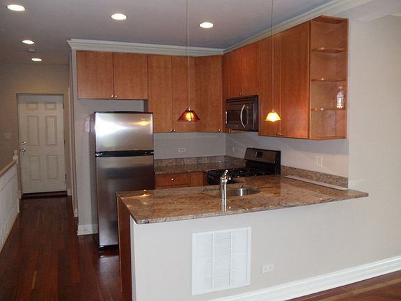 4th image of 4171 W Cullom Ave APT 3