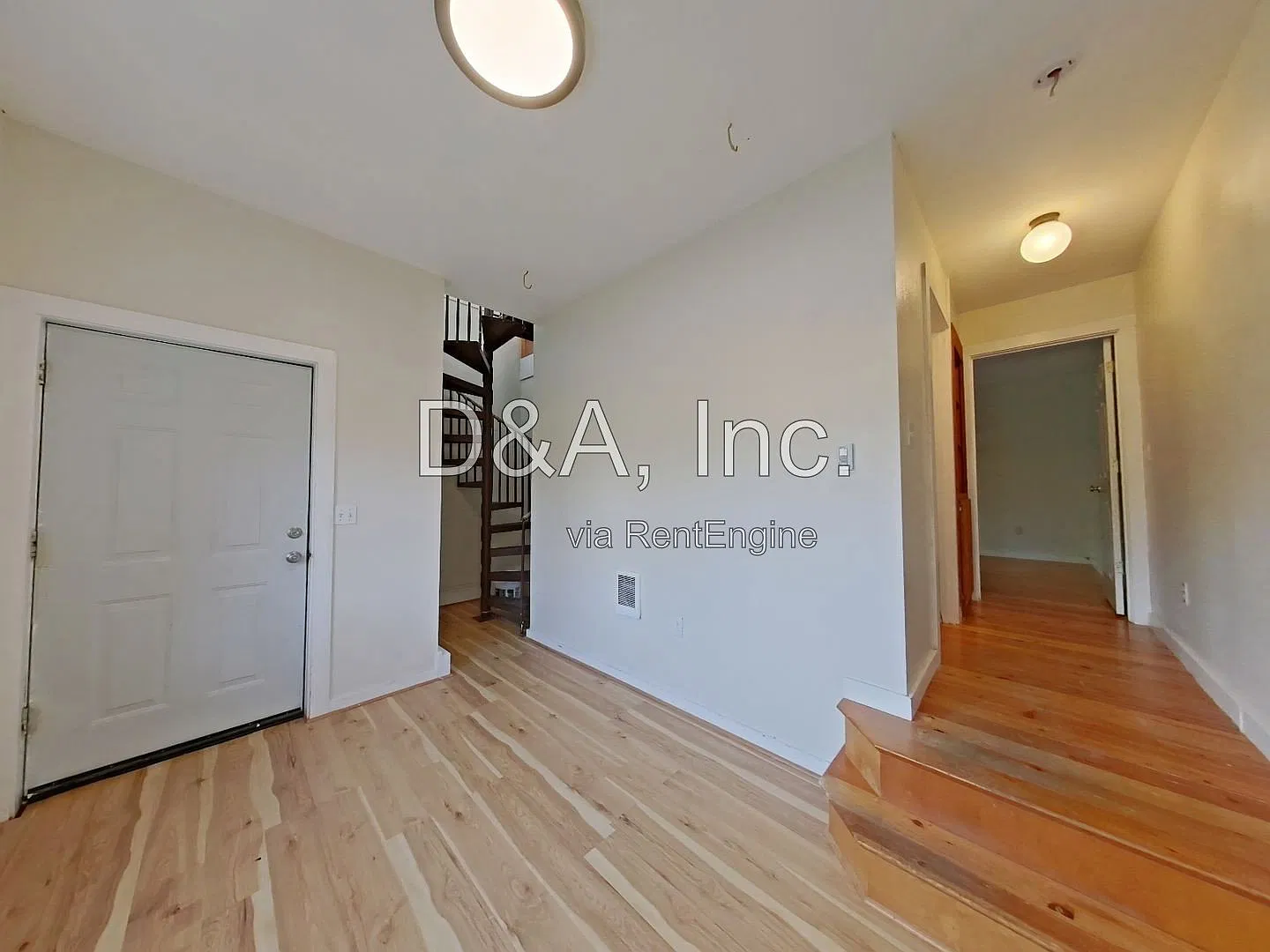 1 bed, 1.0 bath, $1,595 — Photo 2