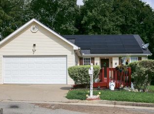 5059 Lancashire Ct, Flowery Branch, GA 30542