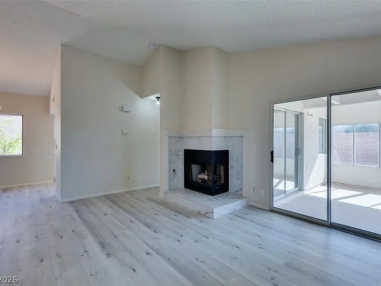 582 Searchlight Dr — Photo 37