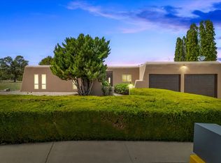 2453 Campeon Ct, Santa Fe, NM 87505