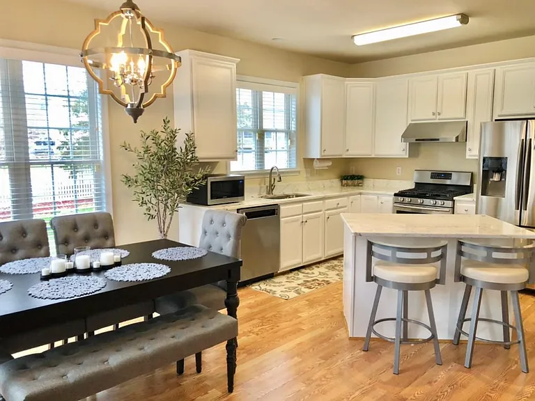 14836 Shorewood Ct — Photo 10
