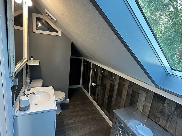 1026 Sycamore St — Photo 18