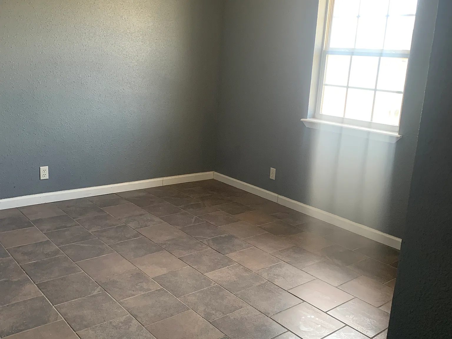 2 bed, 750 sqft, $750 — Photo 3