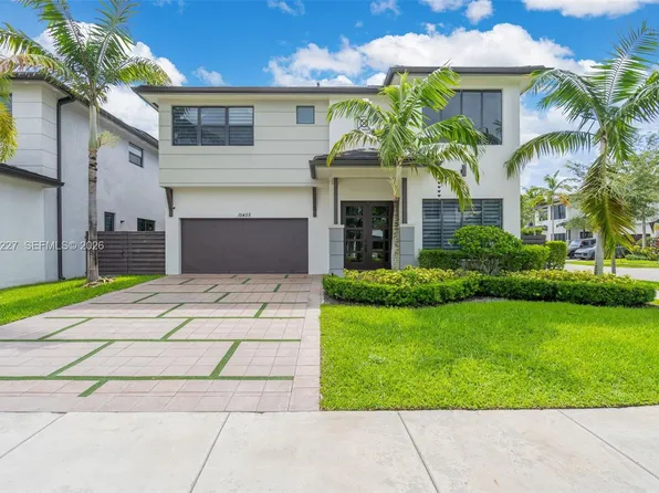 15455 NW 88th Ct, Miami Lakes, FL 33018
