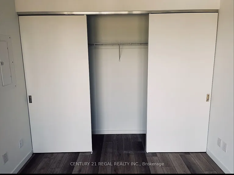 7 Smith Cres #302 — Photo 13