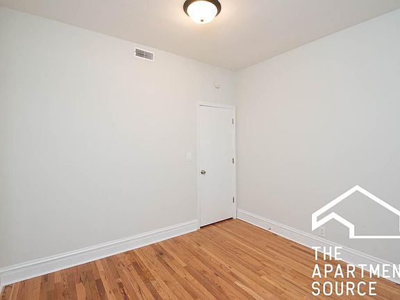 4th image of 1253 N Harding Ave #2S