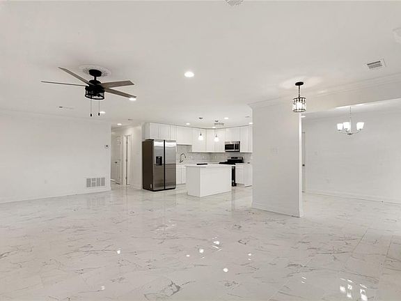 4th image of 506 W Marlin Ct