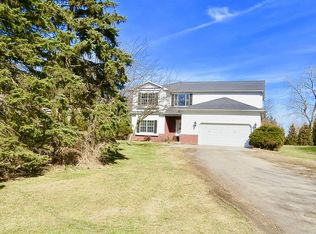 6141 Bay Shore Rd, Oregon, OH 43616