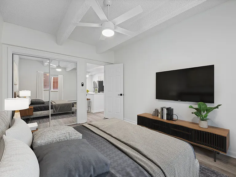 Charmel Apartments — Photo 10