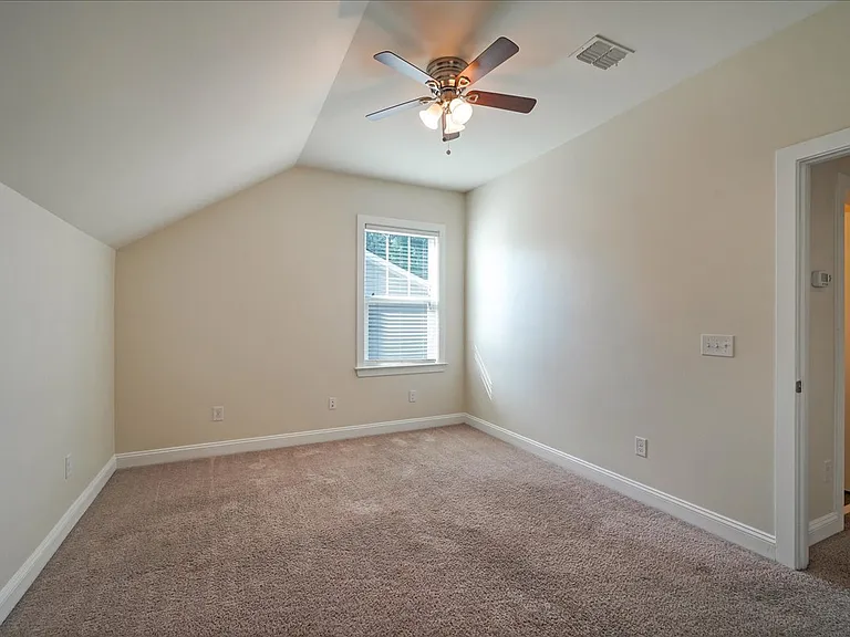 1309 Enfield Ln — Photo 40