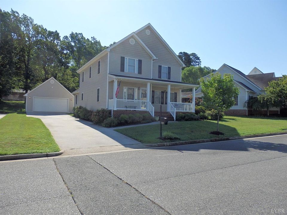 1st image of 403 Wyndhurst Dr