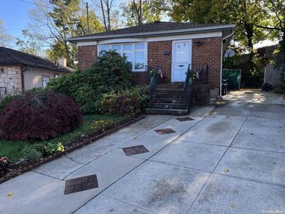 222-04 41st Road, Flushing, NY, 11361