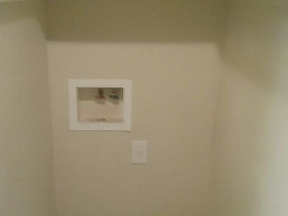 4th image of 308 Shirley Dr