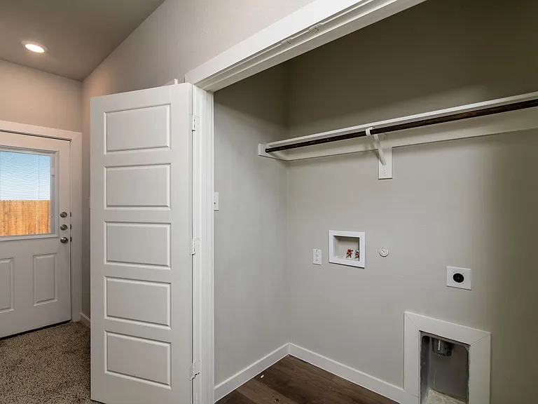 645 Fallow Dr — Photo 17