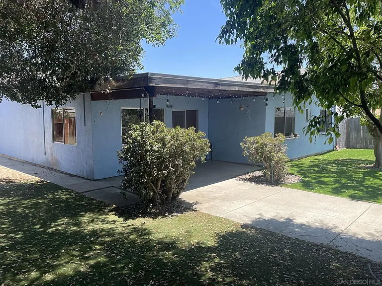 10428 Len Ct — Photo 17