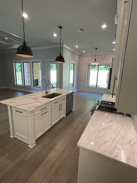 470 Stacey Ln, Bossier City, LA 71111 | Zillow