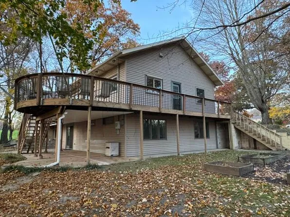 8209 Alaska Ave SE, Caledonia, MI 49316