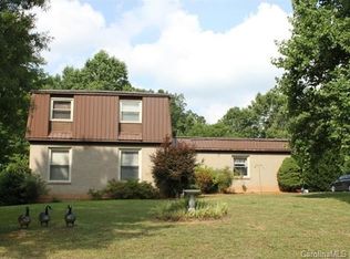 228 Davis Plantation Rd, Bessemer City, NC 28016