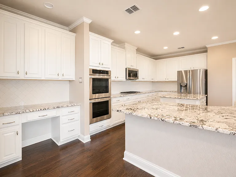 4453 Red Barn Dr — Photo 12