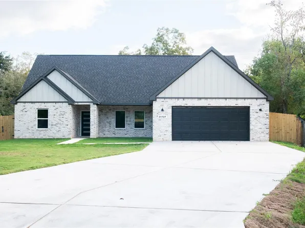 31727 Cypress Cir, Waller, TX 77484