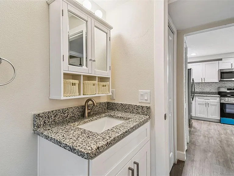 650 E Tarpon Ave #C1 — Photo 37
